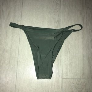 Bikini Bottoms: Cheeky Style